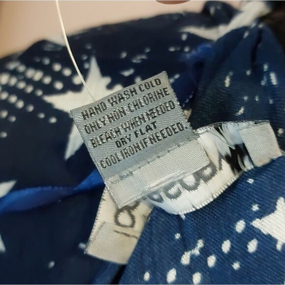 Accessory St Patriotic American Flag Shawl Shrug Wrap Swim Cover One Size NWT - Picture 8 of 8